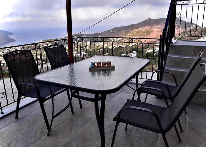 فيلة Private House Niki Kalymnos *
