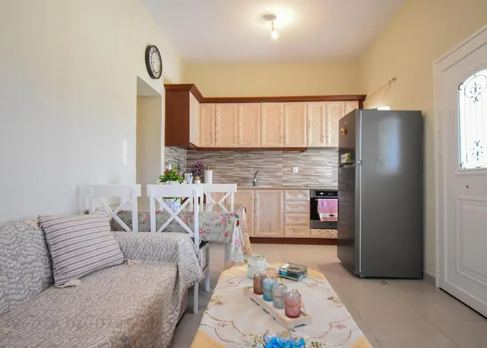 فيلة Private House Niki Kalymnos *